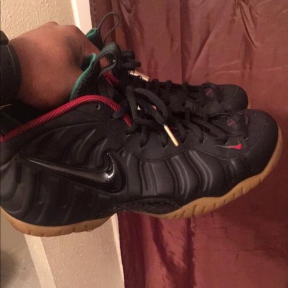 Gucci foams great condition!! - Picture 2 of 5
